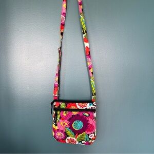 Vera Bradley VaVa Bloom Crossbody Hipster Purse Handbag Adjustable Strap Retired